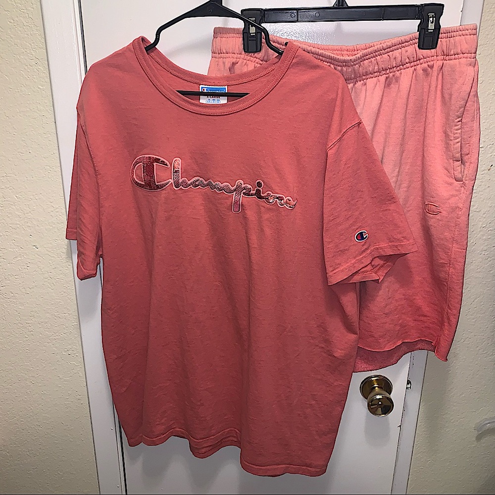 Champion Shirt w/shorts